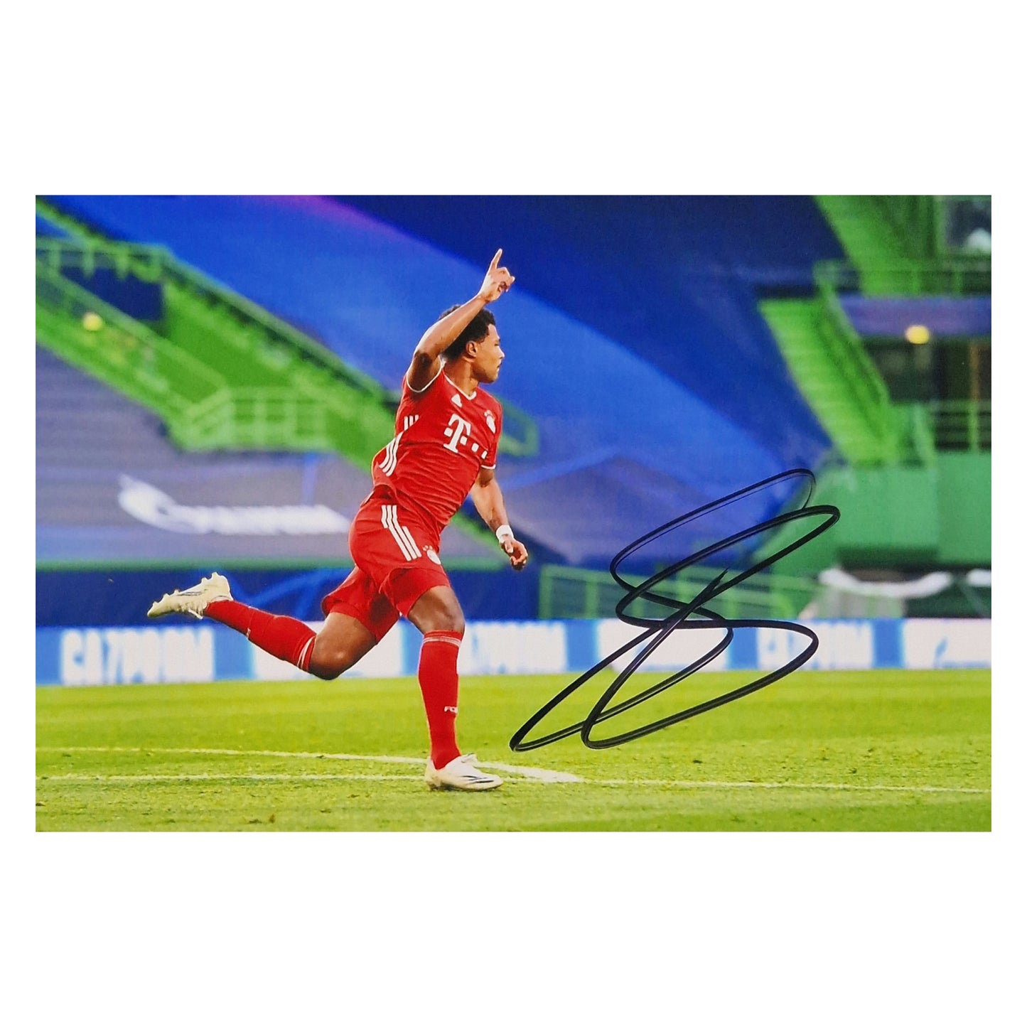 Serge Gnabry Signed 10cm x 15cm Photo